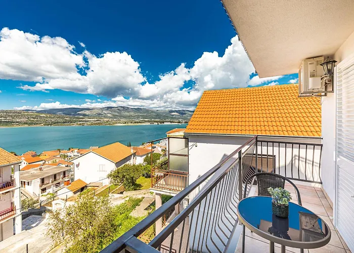 Simic * Τρογκίρ